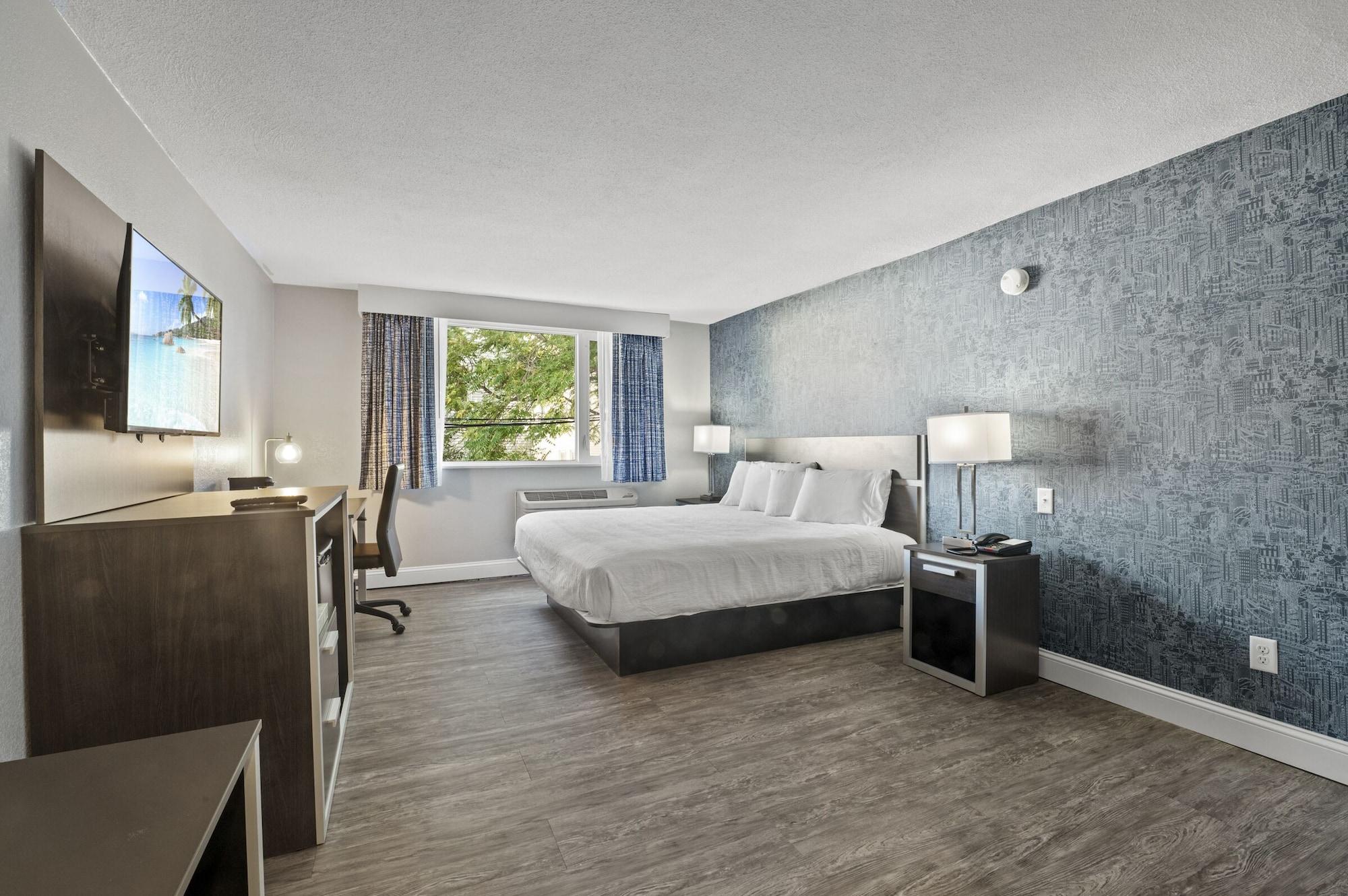 Super 8 By Wyndham Watertown/Cambridge/Boston Area Hotel Buitenkant foto